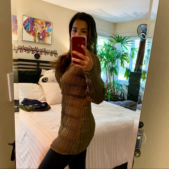 EUC Babette Long Sleeve Button Up - Picture 2 of 6